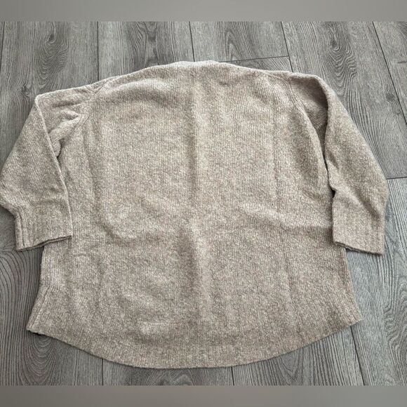 Zara Beige Knit Sweater used in good condition - Picture 2 of 4